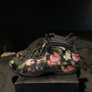 Nike foamposite “floral”